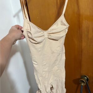 SKIMS Nude Shapewear Bodysuit